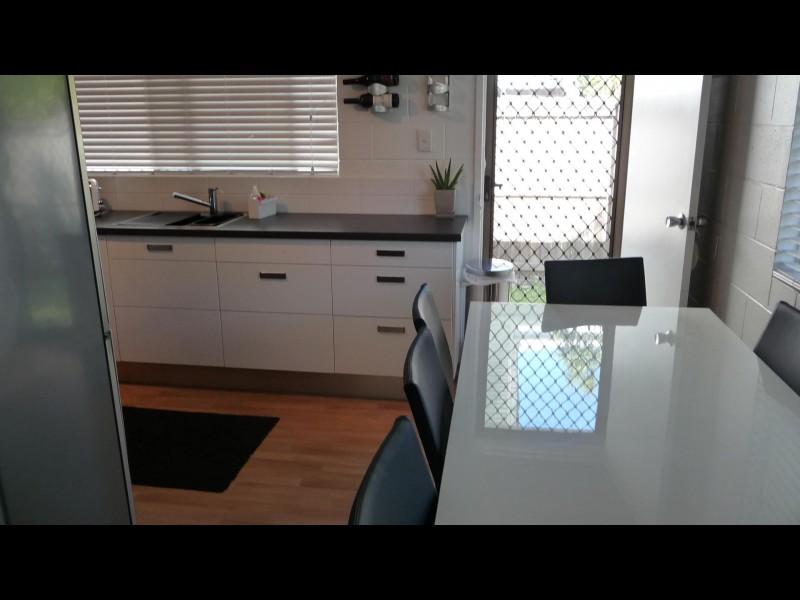 12A Chaplain Ave, Manunda QLD 4870