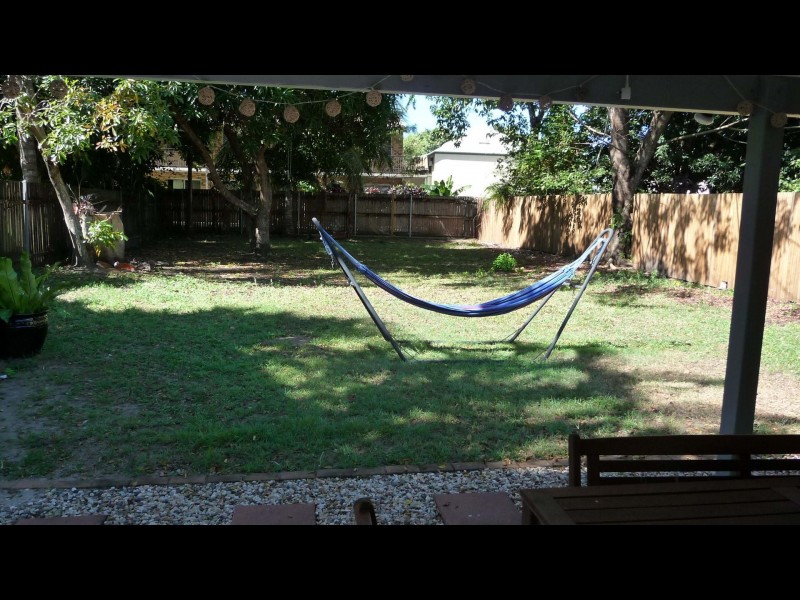 12A Chaplain Ave, Manunda QLD 4870