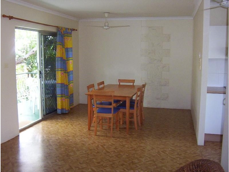 6/30 Charles Street, Cairns North QLD 4870