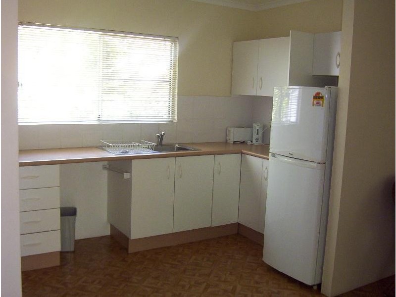 6/30 Charles Street, Cairns North QLD 4870