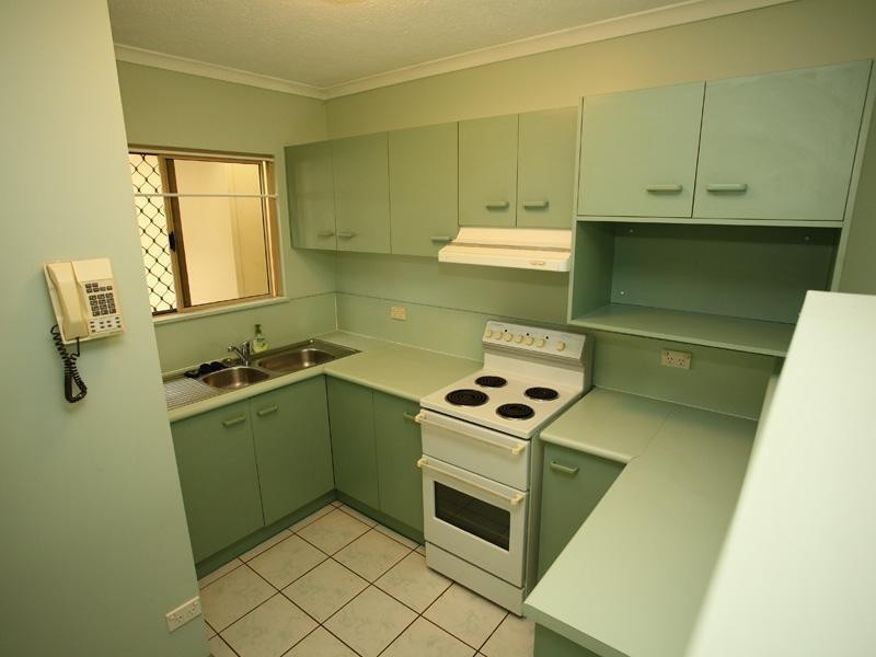 4/5 Charlotte Close, Woree QLD 4868