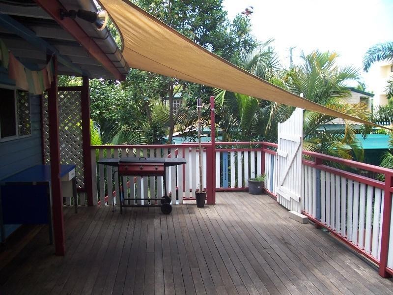 16 Clare Street, Parramatta Park QLD 4870
