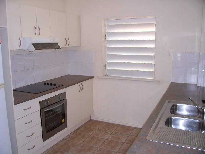 13/8 Clare Street, Parramatta Park QLD 4870