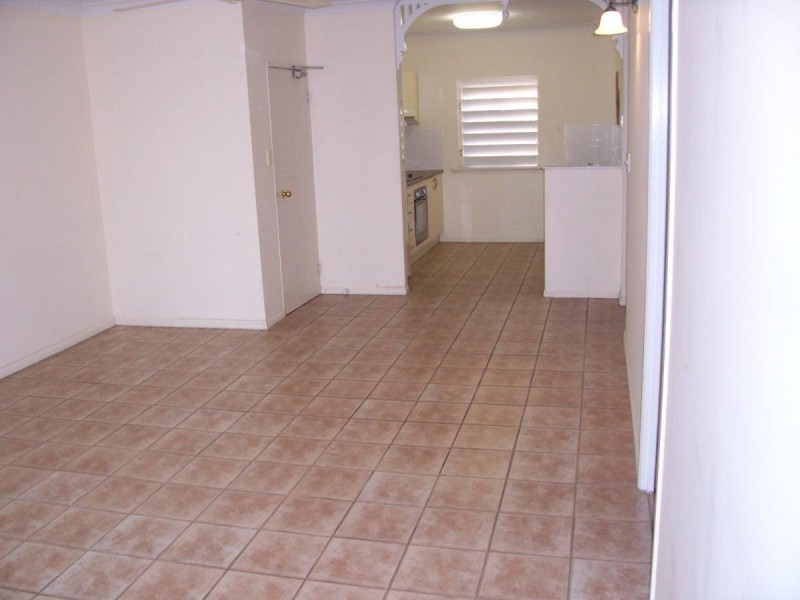 13/8 Clare Street, Parramatta Park QLD 4870