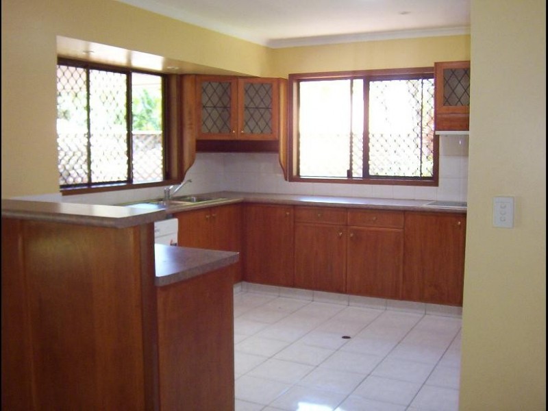 5 Curlew Close, Bayview Heights QLD 4868