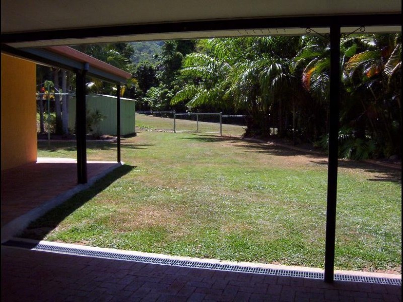 5 Curlew Close, Bayview Heights QLD 4868