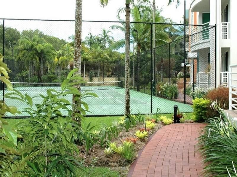 20/2 Deauville Close, Yorkeys Knob QLD 4878