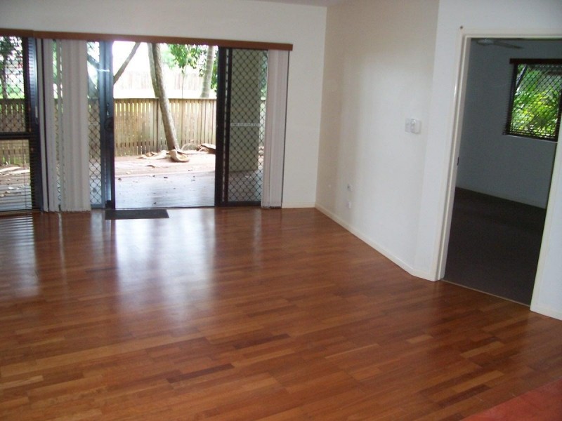 2/33 Digger St, Cairns North QLD 4870
