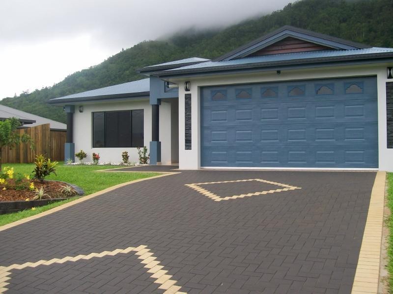 43 Elphinstone Street, Kanimbla QLD 4870