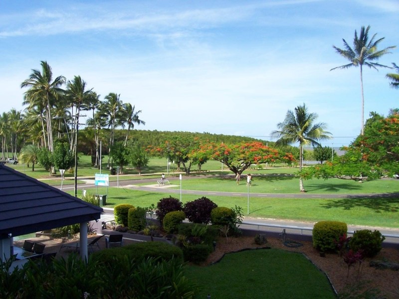 203/279 Esplanade “Nautilus”, Cairns North QLD 4870