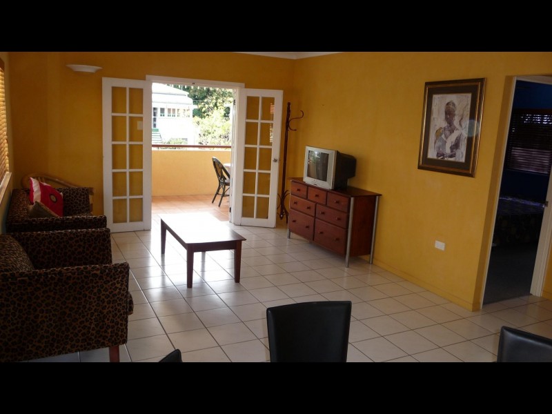 11/5-9 Gelling Street, Cairns North QLD 4870