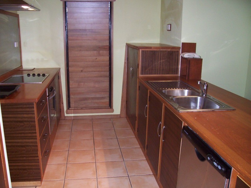 19 Granite Close, Brinsmead QLD 4870