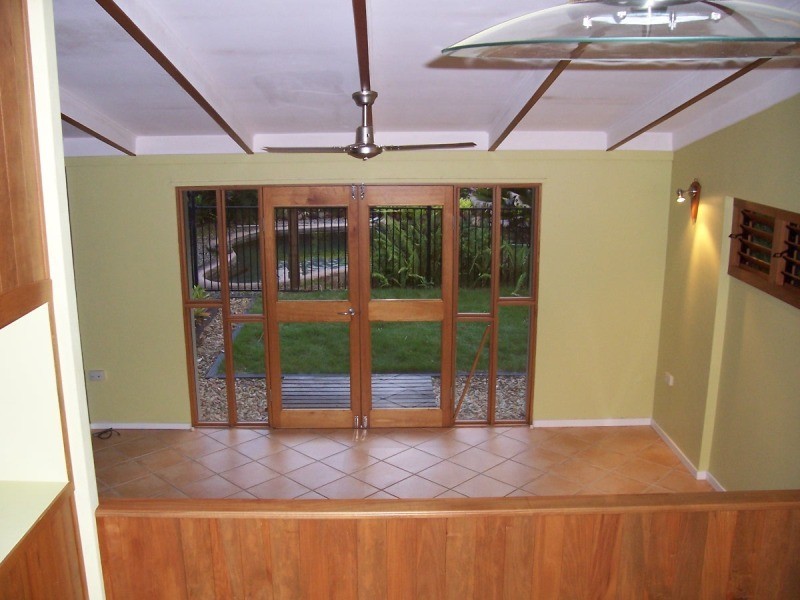 19 Granite Close, Brinsmead QLD 4870