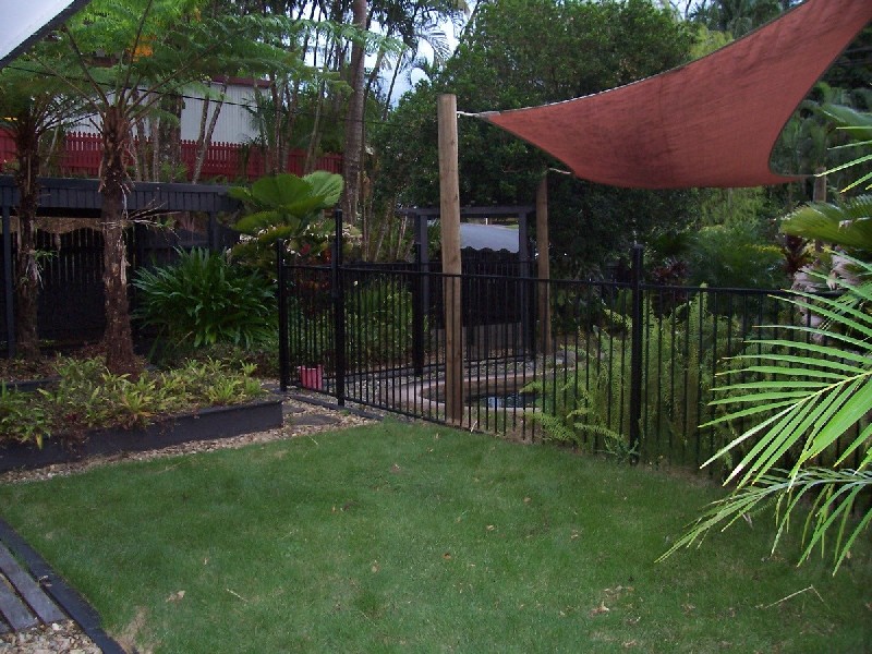 19 Granite Close, Brinsmead QLD 4870