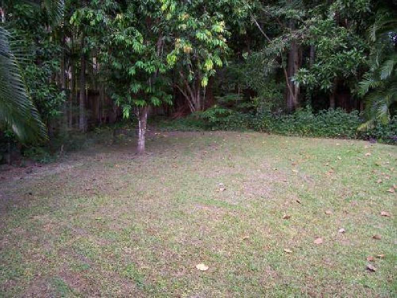 6 Harwood Close, Brinsmead QLD 4870