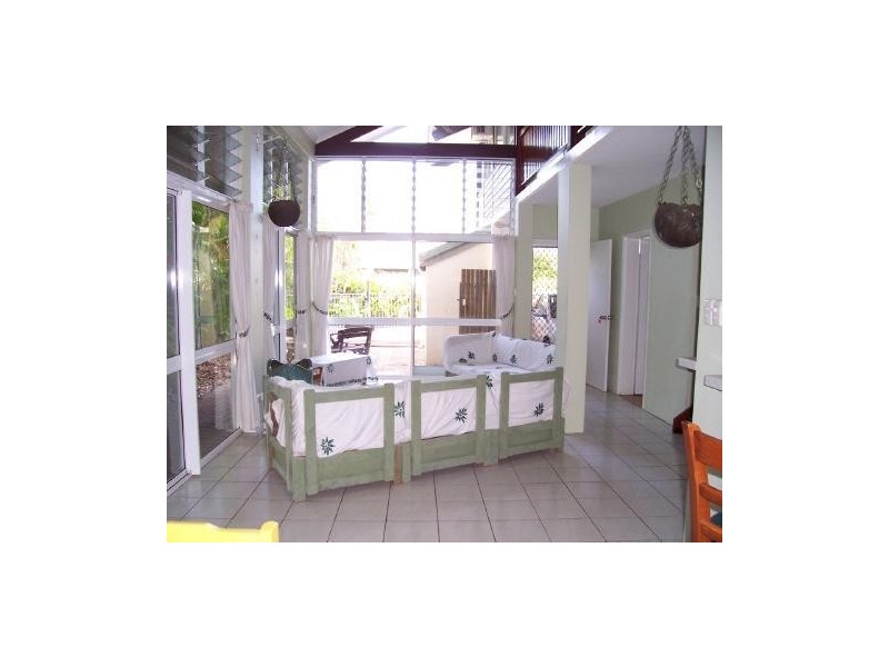 4/7 Hibiscus Lane, Holloways Beach QLD 4878