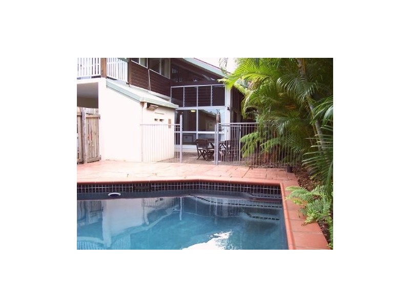 4/7 Hibiscus Lane, Holloways Beach QLD 4878