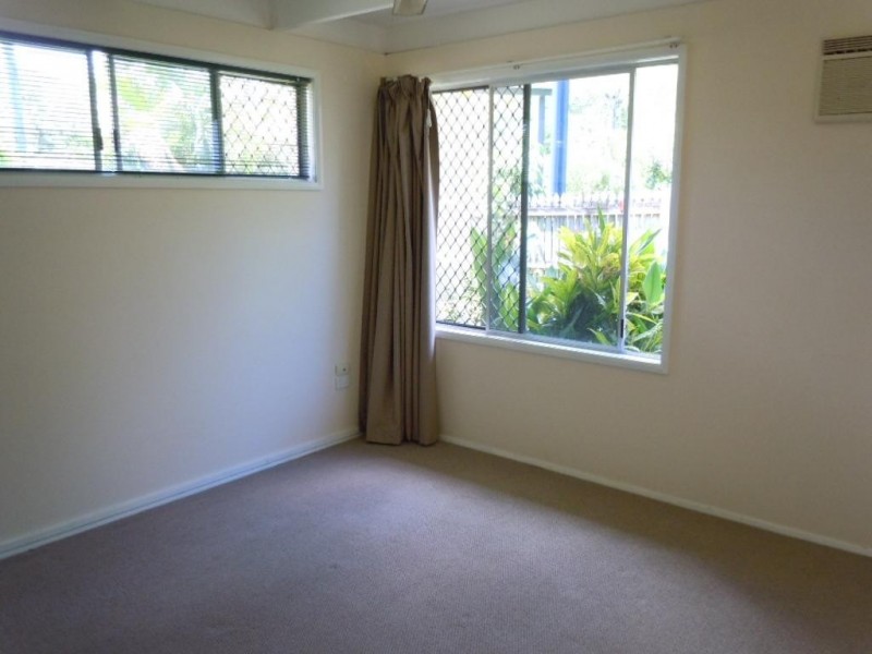 62 Hillview Crescent, Whitfield QLD 4870
