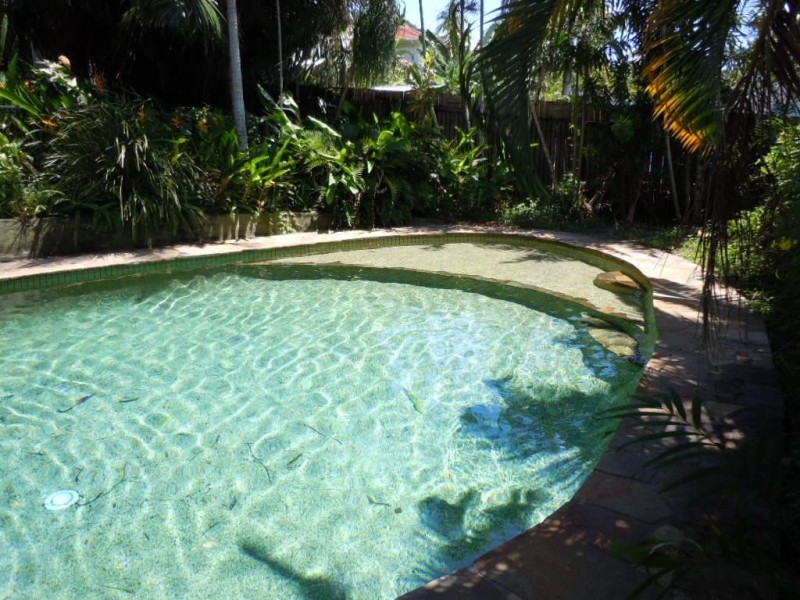 62 Hillview Crescent, Whitfield QLD 4870