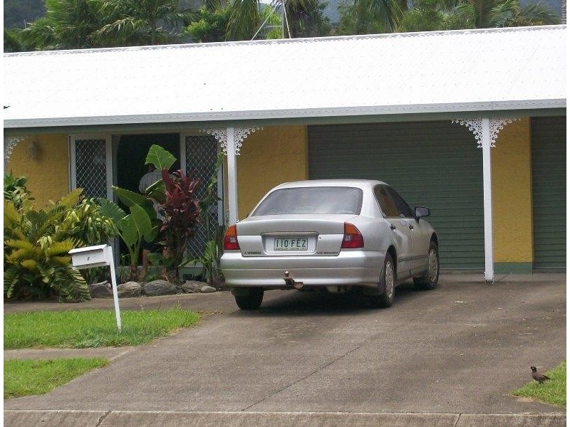 2/8 Cnr Holden & Ireland Crescent, Whitfield QLD 4870