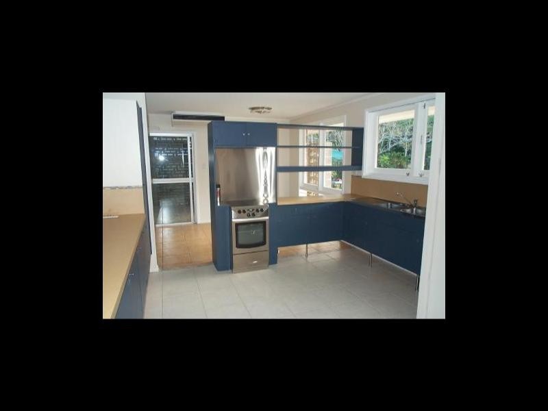 175 Jensen Street, Edge Hill QLD 4870