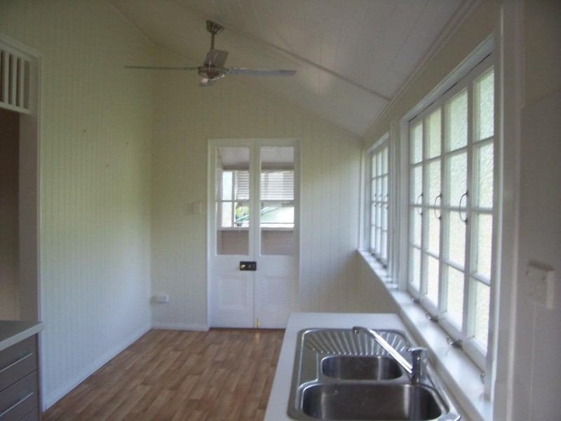 8A Keeble Street, Stratford QLD 4870