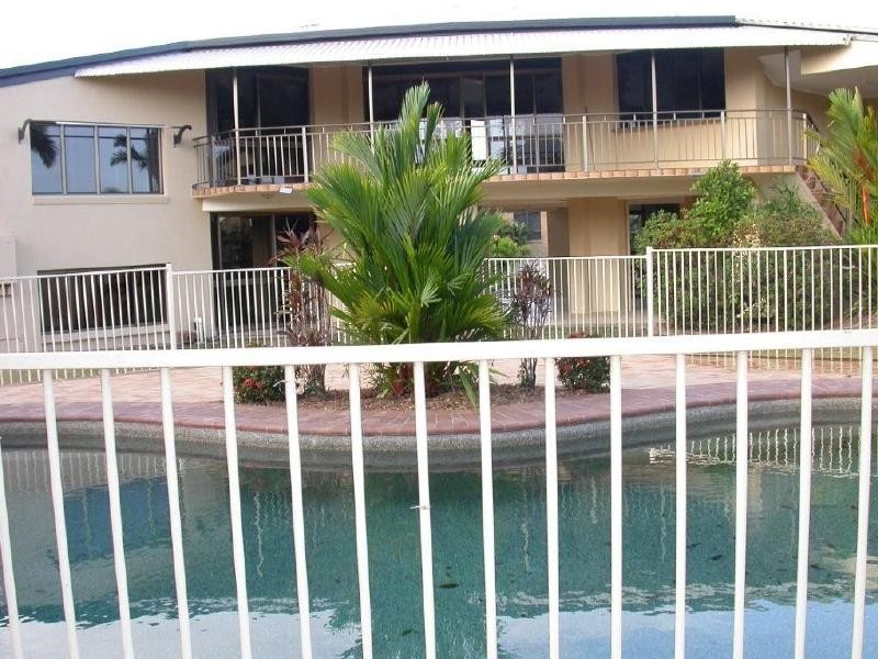 49 Koppen Terrace, Mooroobool QLD 4870