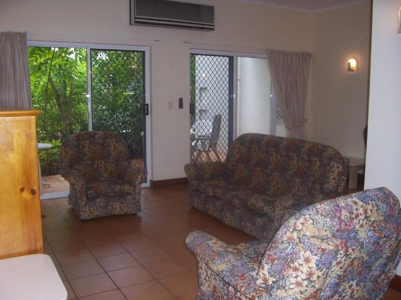 3/297 Lake Street, Cairns North QLD 4870