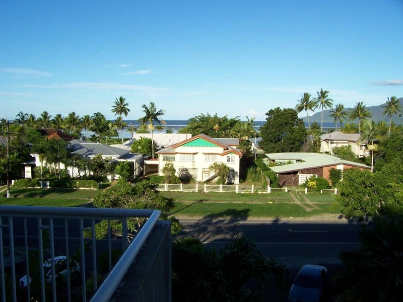 11/297 Lake Street, Cairns QLD 4870