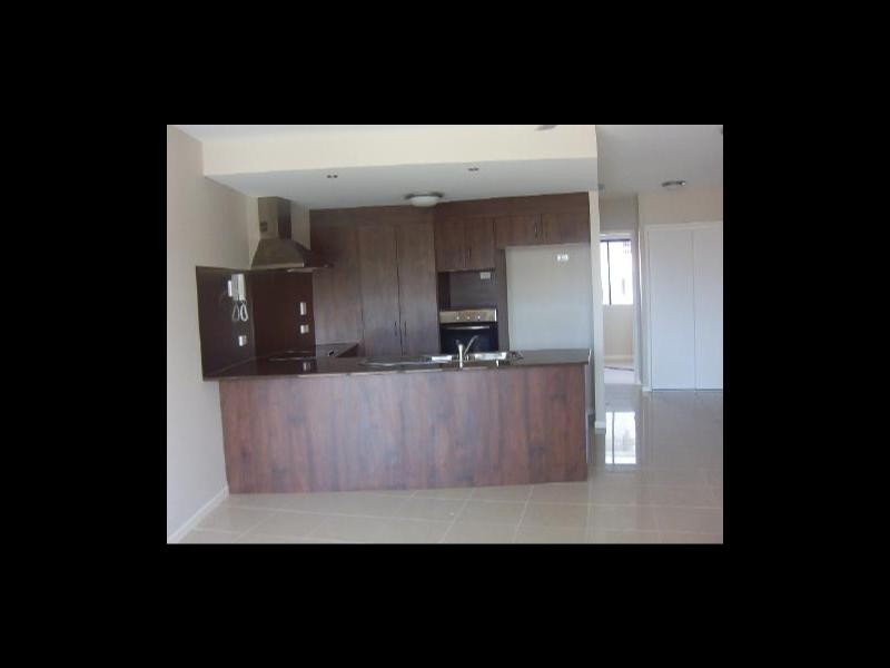 3/351 Lake Street, Cairns North QLD 4870