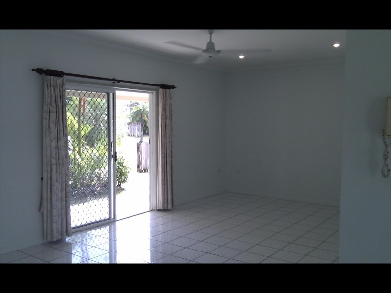 4 Mangano Close, Brinsmead QLD 4870