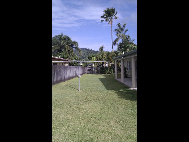 4 Mangano Close, Brinsmead QLD 4870