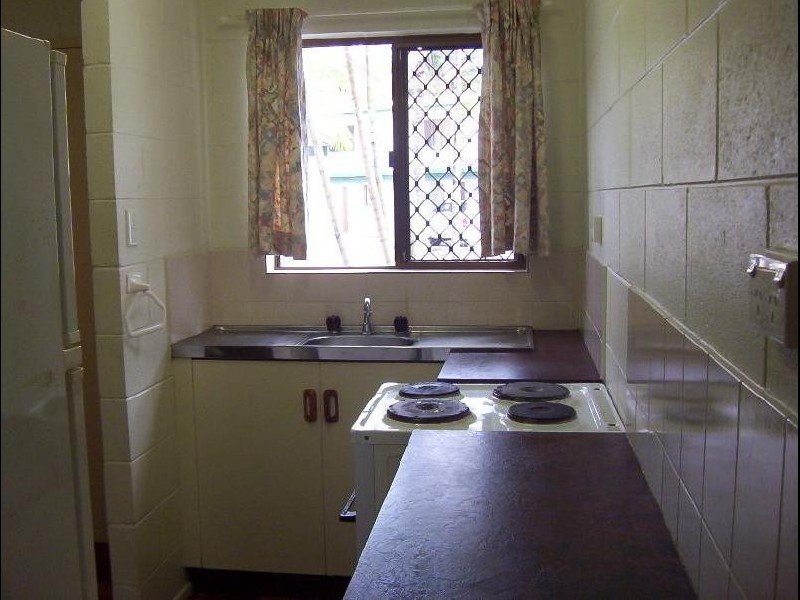 11/108 Mayers St, Manunda QLD 4870