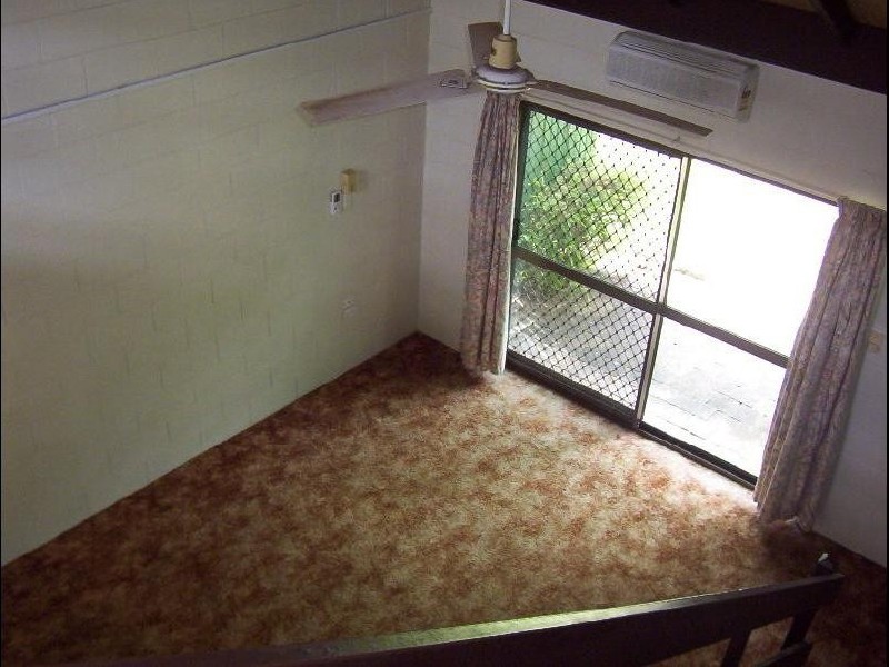 11/108 Mayers St, Manunda QLD 4870