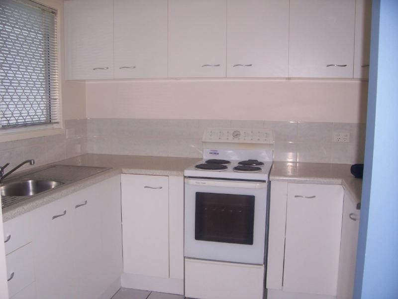 5/462 McCoombe Street, Mooroobool QLD 4870