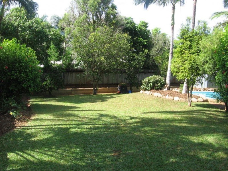 55  Michaelangelo Drive, Redlynch QLD 4870