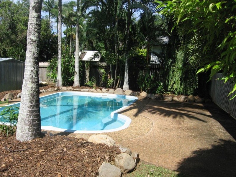 55  Michaelangelo Drive, Redlynch QLD 4870