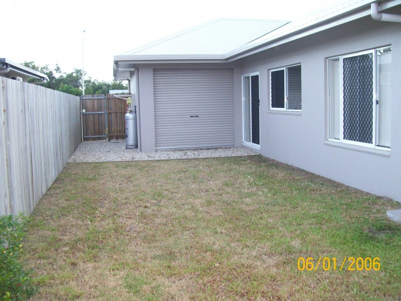 6 Moojeeba Way, Trinity Park QLD 4879