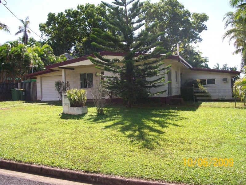 4 Panorama Street, Bayview Heights QLD 4868