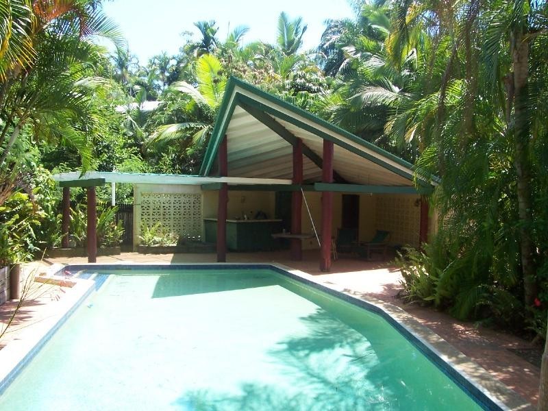 18 Park Street, Whitfield QLD 4870