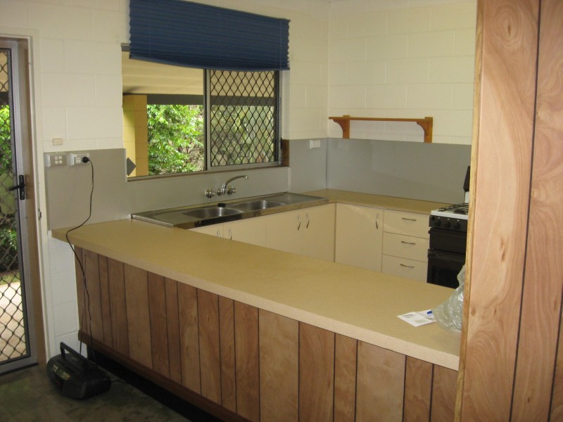 255 Pease Street, Edge Hill QLD 4870