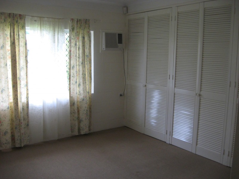 255 Pease Street, Edge Hill QLD 4870