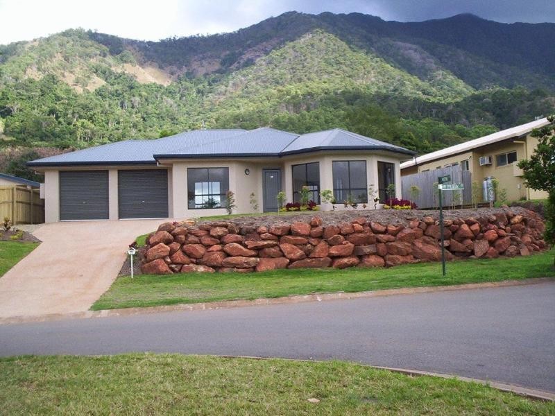 29 Pilosa Street, Redlynch QLD 4870
