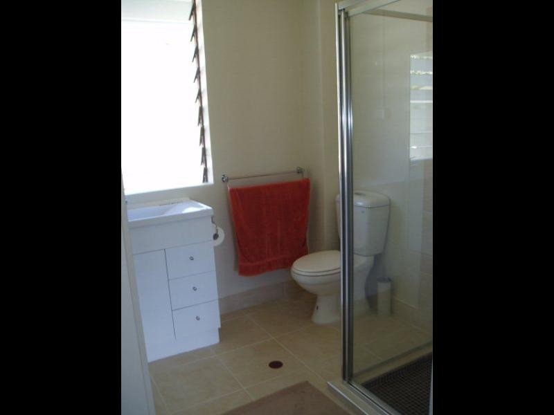1/3 Pioneer Street, Manoora QLD 4870