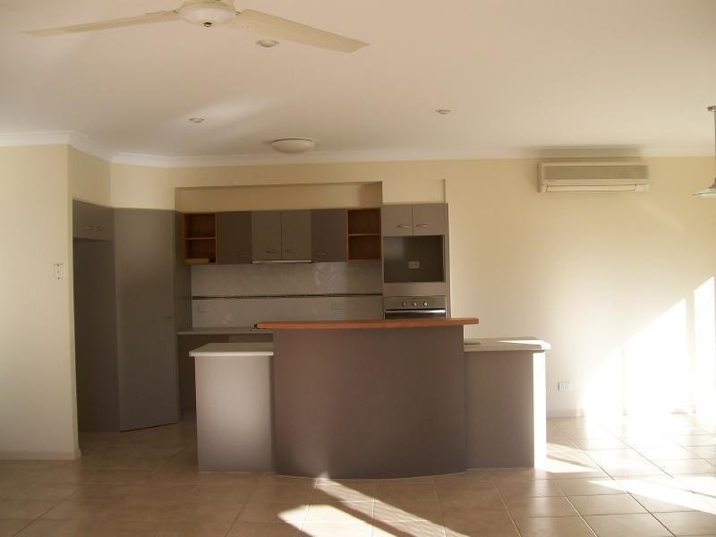 5 Playford Close, Brinsmead QLD 4870