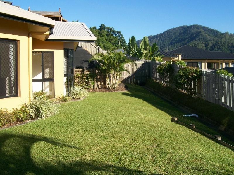 5 Playford Close, Brinsmead QLD 4870