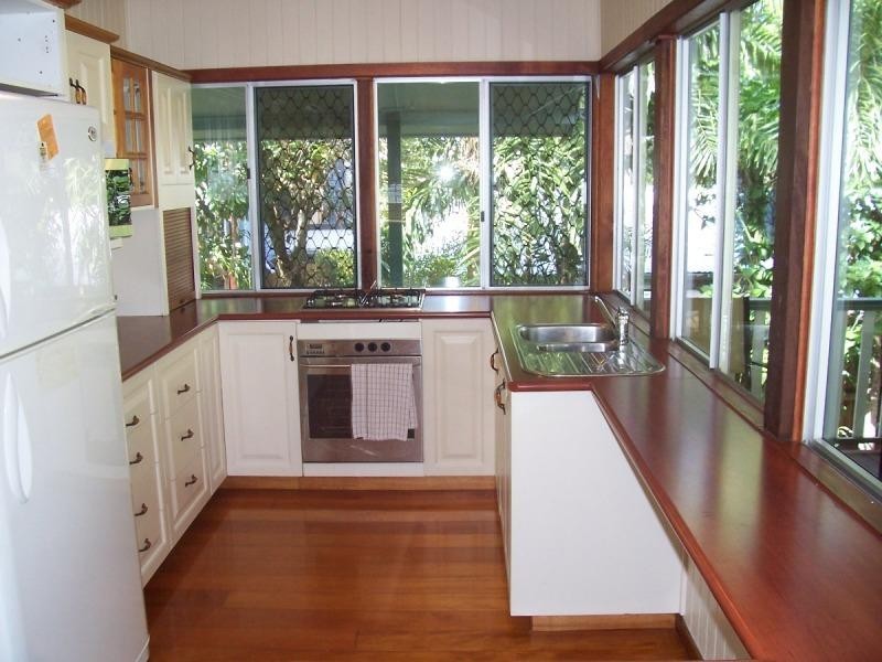 4 Queen St, Parramatta Park QLD 4870