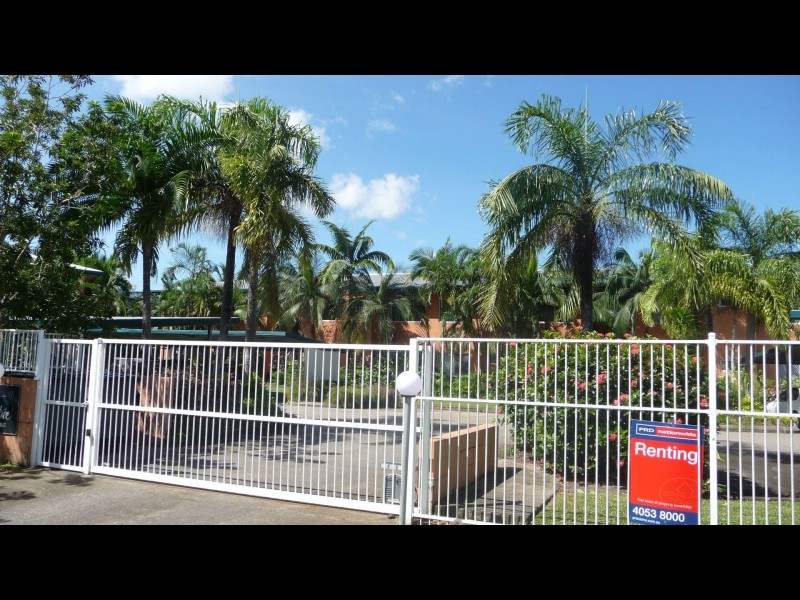 8/1 Quetta Close, Manoora QLD 4870