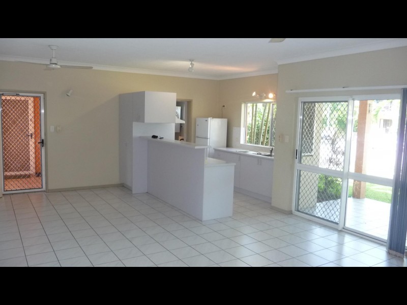 8/1 Quetta Close, Manoora QLD 4870