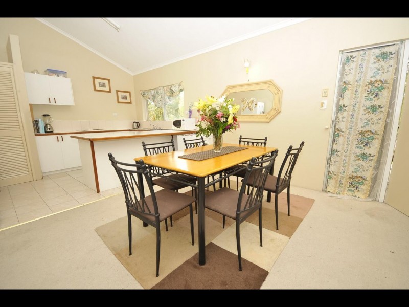 3/18 Rose Street, Westcourt QLD 4870